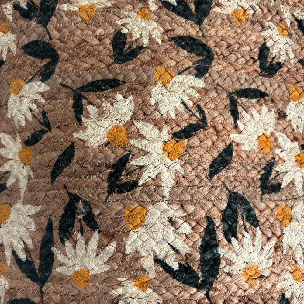 JOY SUSAN Multi Daisy Hand Crafted & Painted Jute Braided Oversize Tote … - Picture 5 of 11